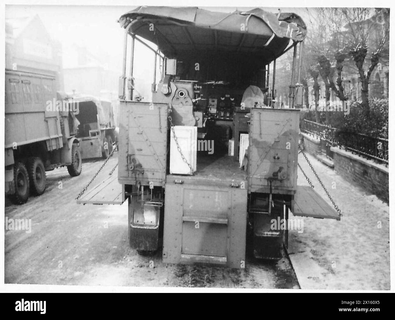 Vista di un autocarro per macchinari di tipo E. e M. dotato di un generatore da 7,5 kW presso Didcot. Foto Stock Vista di un autocarro per macchinari di tipo E. e M. dotato di un generatore da 7,5 kW presso Didcot. Foto Stock