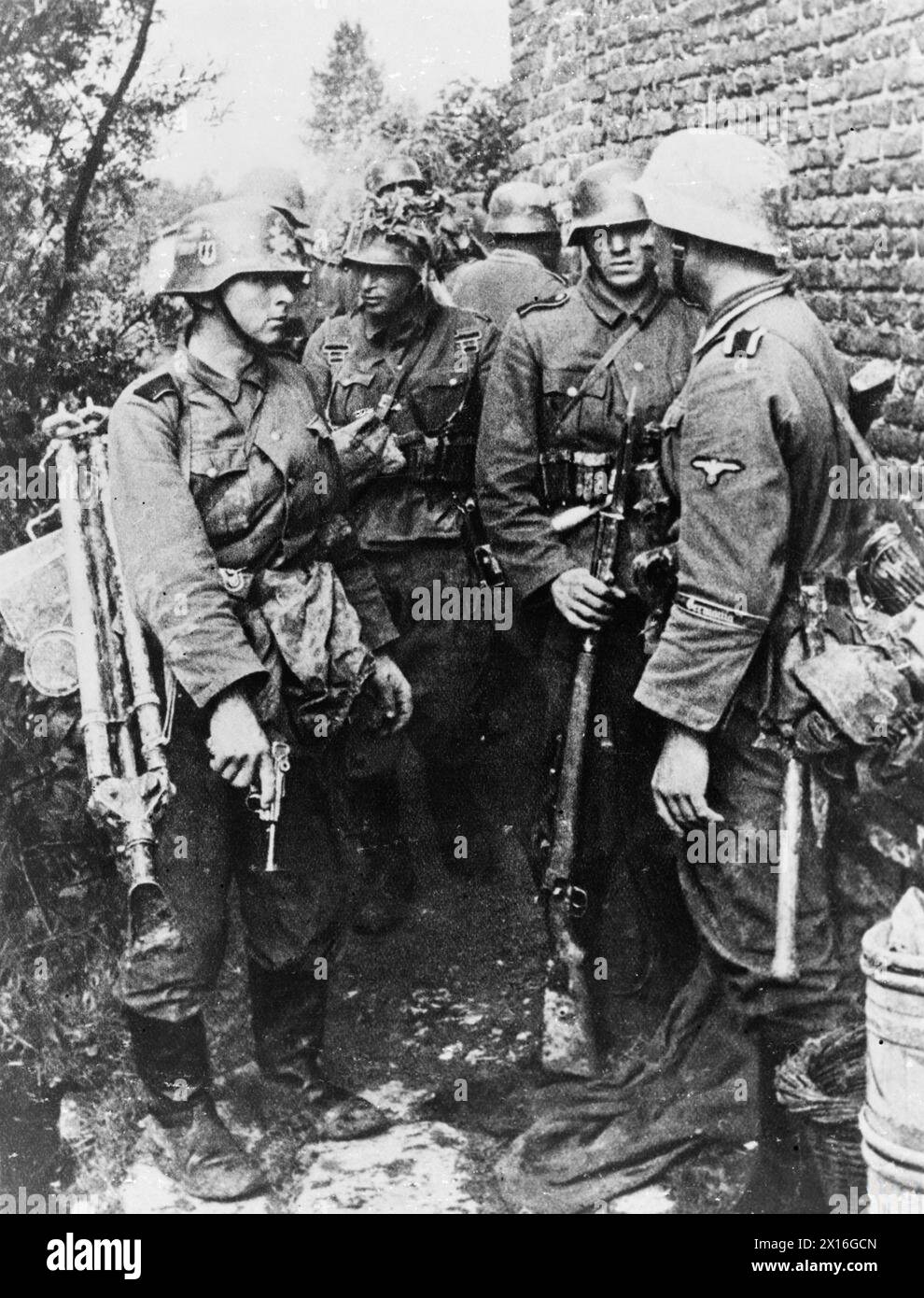 SCHUTZSTAFFELN (SS) - truppe Waffen SS del reggimento "Germania". Data sconosciuta Esercito tedesco (terzo Reich), Schutzstaffel (SS) Foto Stock