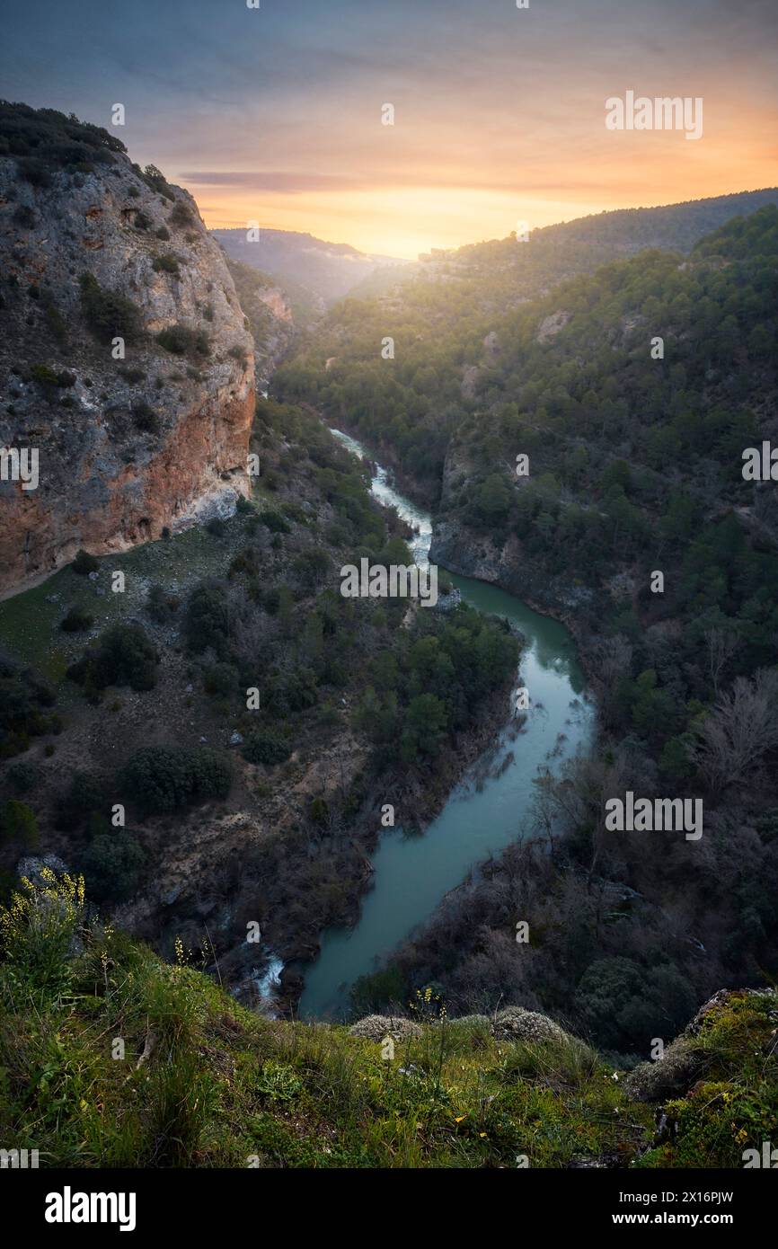 Splendide viste da Ventano del Diablo all'alba (Cuenca - Spagna) Foto Stock