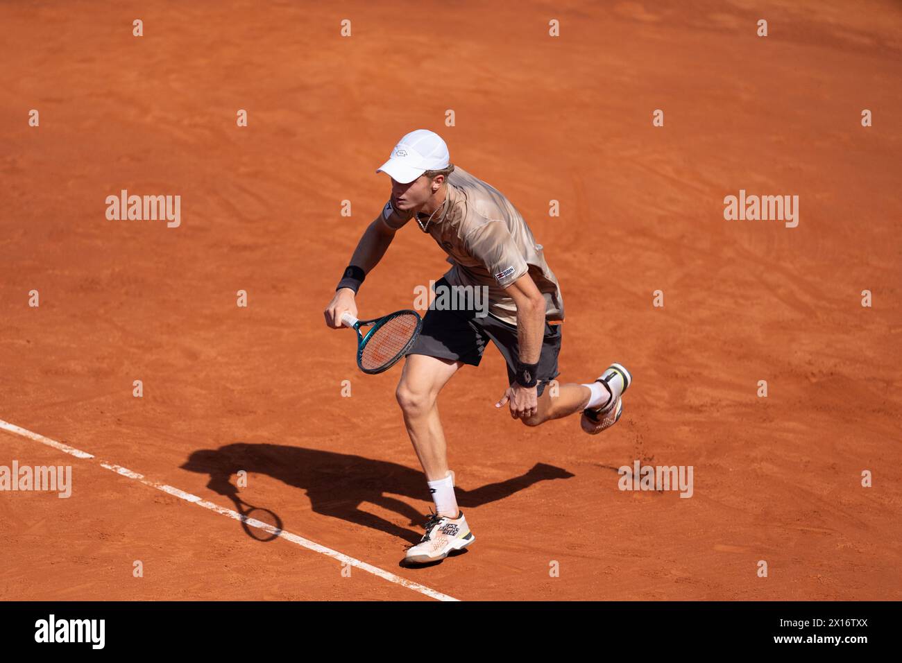 Martin Landaluce e Nick Hardt si affrontano nel primo turno dell'ATP 500 Conde de Godó di Barcellona. Martin Landaluce y Nick Hardt se enfrentan en la primera ronda del ATP 500 Conde de Godó en Barcelona. Nella foto: martin Landaluce News Sports - Barcellona, Spagna lunedì 15 aprile 2024 (foto di Eric Renom/LaPresse) Martin Landaluce e Nick Hardt si affrontano nel primo round dell'ATP 500 Conde de God di Barcellona. Martin Landaluce y Nick Hardt se enfrentan en la primera ronda del ATP 500 Conde de God en Barcelona. Nella foto: martin Landaluce News Sports -BARC Foto Stock