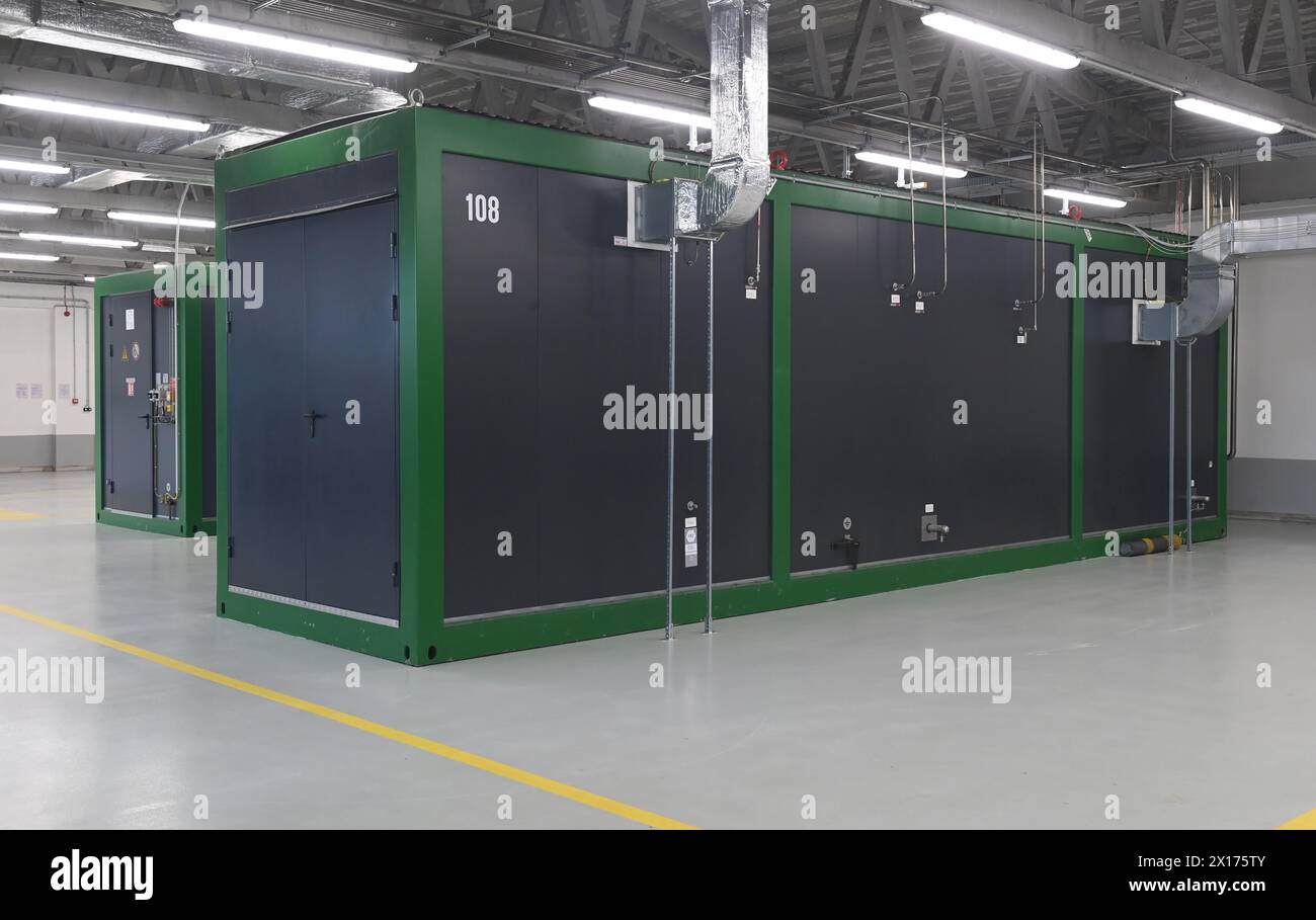 Vlkos, Repubblica Ceca. 15 aprile 2024. Presentazione della ricombinazione termica analiticamente controllata della materia organica ACTROM a Vlkos, Repubblica Ceca, 15 aprile 2024. La tecnologia di conversione dei rifiuti organici in gas industriali di qualità controllata. Sistema di separazione dei gas basato su gascromatografia preparativa. Idrogeno proveniente dalla tecnologia dei rifiuti. Crediti: Ludek Perina/CTK Photo/Alamy Live News Foto Stock