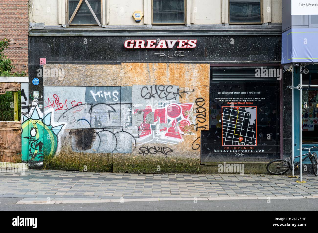 L'ex negozio Greaves Sports si è trasferito in Sauchiehall Street, Glasgow, Scozia, Regno Unito, Europa Foto Stock