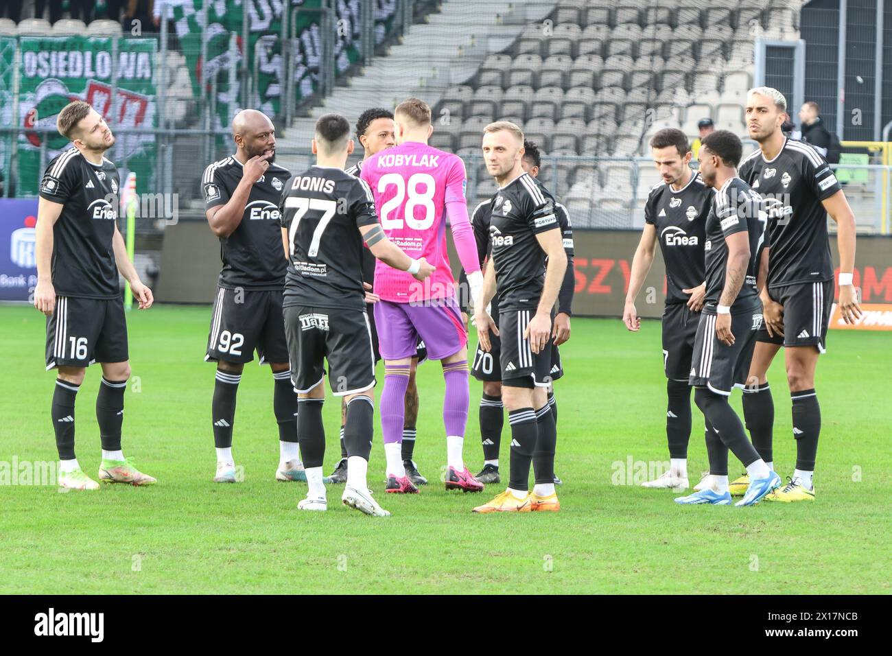 02.10.2024 Cracovia (Cracovia) Polonia, calcio, PKO BP Ekstraklasa, 2023/2024, Cracovia - Radomiak Radom op: Radomiak Radom prima della partita Foto Stock