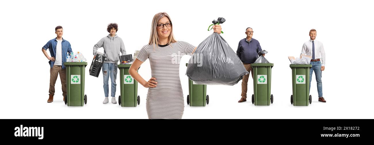 Donna e un gruppo di uomini con contenitori di rifiuti e riciclare materiali isolati su sfondo bianco Foto Stock