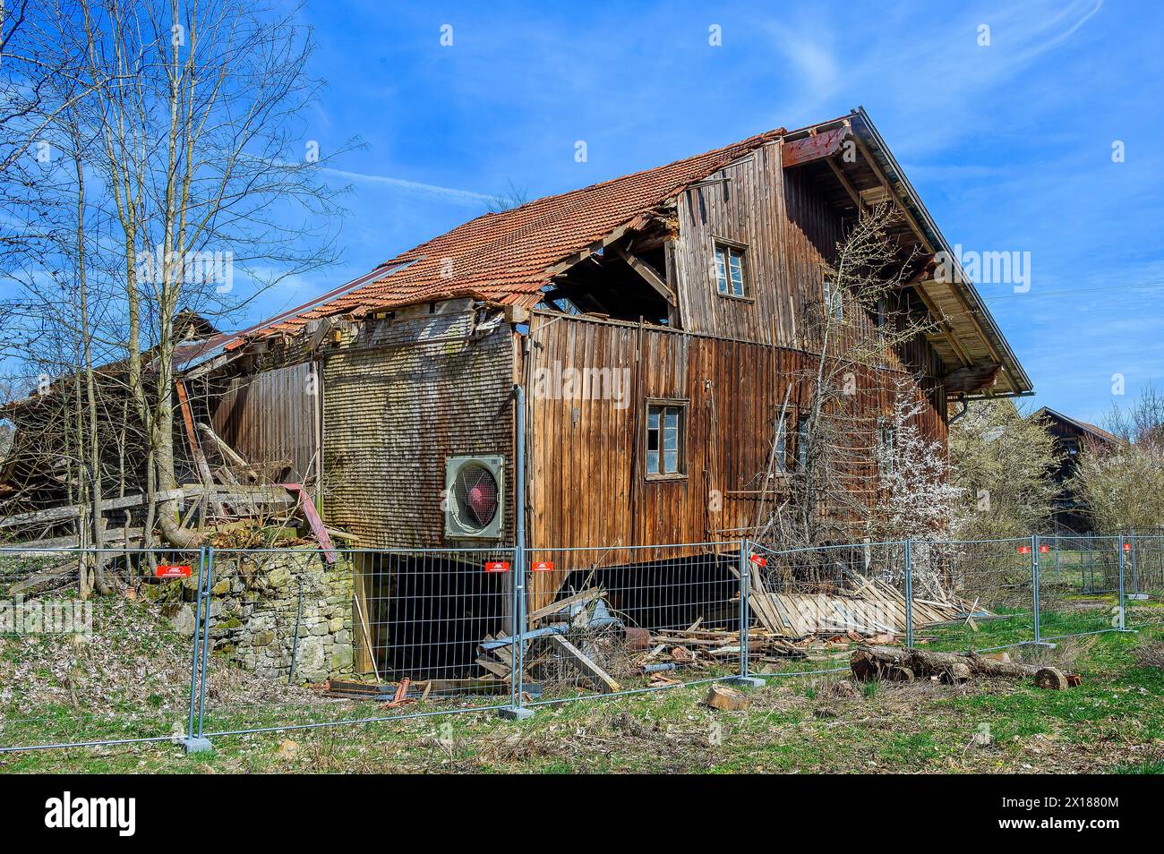Casa rurale fatiscente, Allgaeu, Svevia, Baviera, Germania Foto Stock