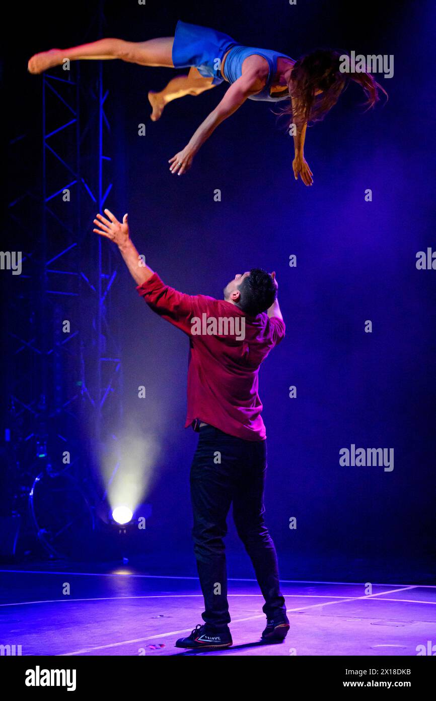7 dita, mozzo circo sottoscocca Foto Stock
