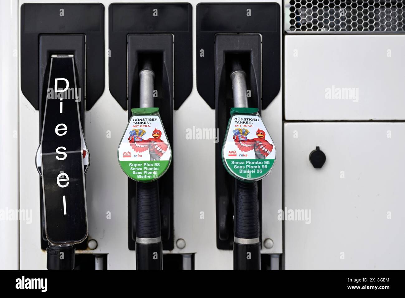 Pompa diesel e benzina senza piombo Foto Stock