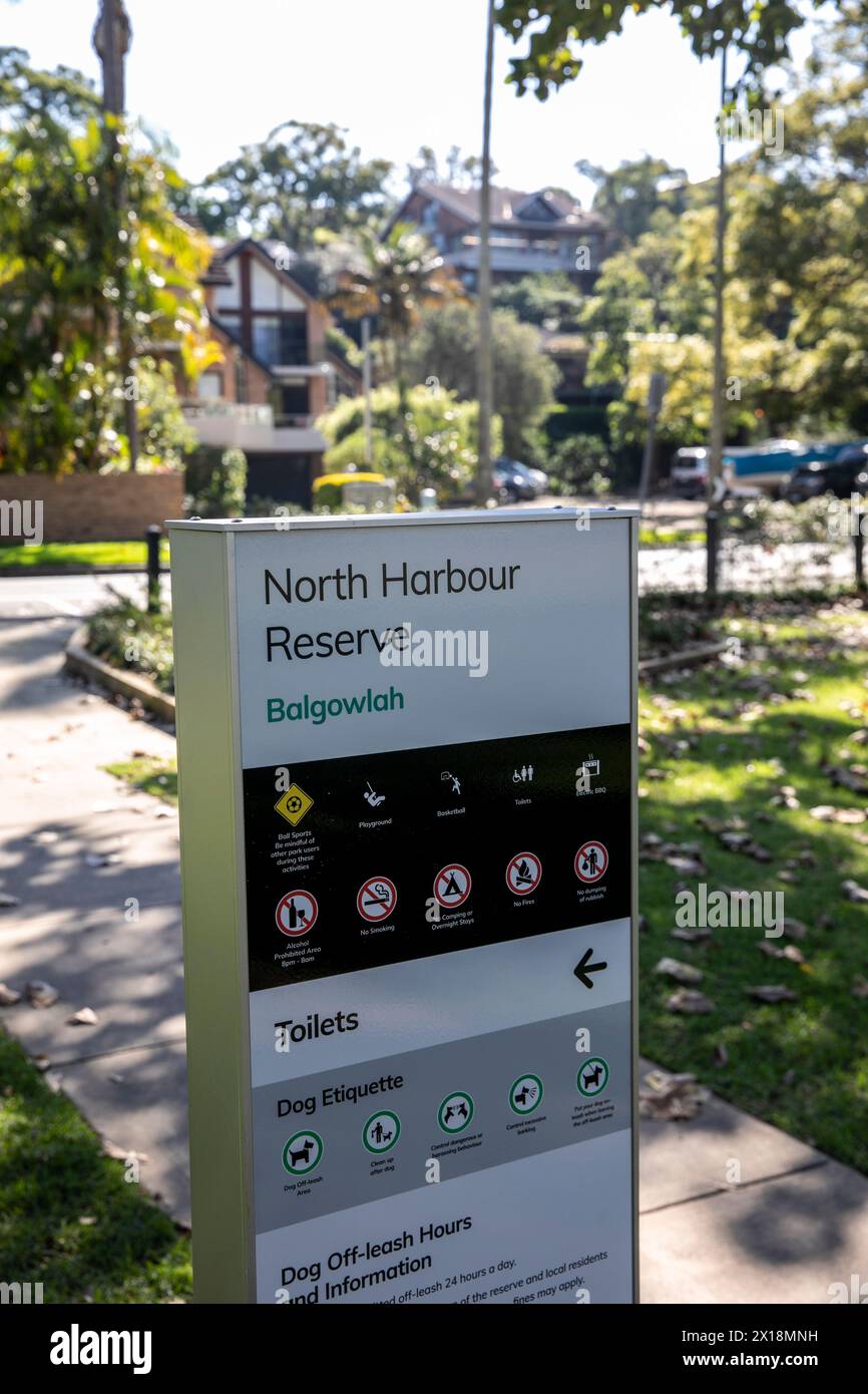 Riserva e parco di North Harbour a Balgowlah Sydney, popolare spazio verde urbano per cani al guinzaglio e picnic in famiglia vicino al porto, Australia Foto Stock