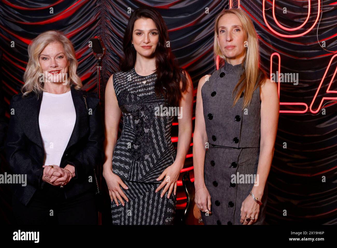 Alison Owen, Marisa Abela e Sam Taylor-Johnson fanno l'esclusiva Screening des Kinofilms Back to Black in der Astor Filmlounge. Berlino, 04.04.2024 *** Alison Owen, Marisa Abela e Sam Taylor Johnson alla proiezione esclusiva del film Back to Black nella sala cinematografica Astor di Berlino, 04 04 2024 foto:XS.xGabschx/xFuturexImagex black 4429 Foto Stock