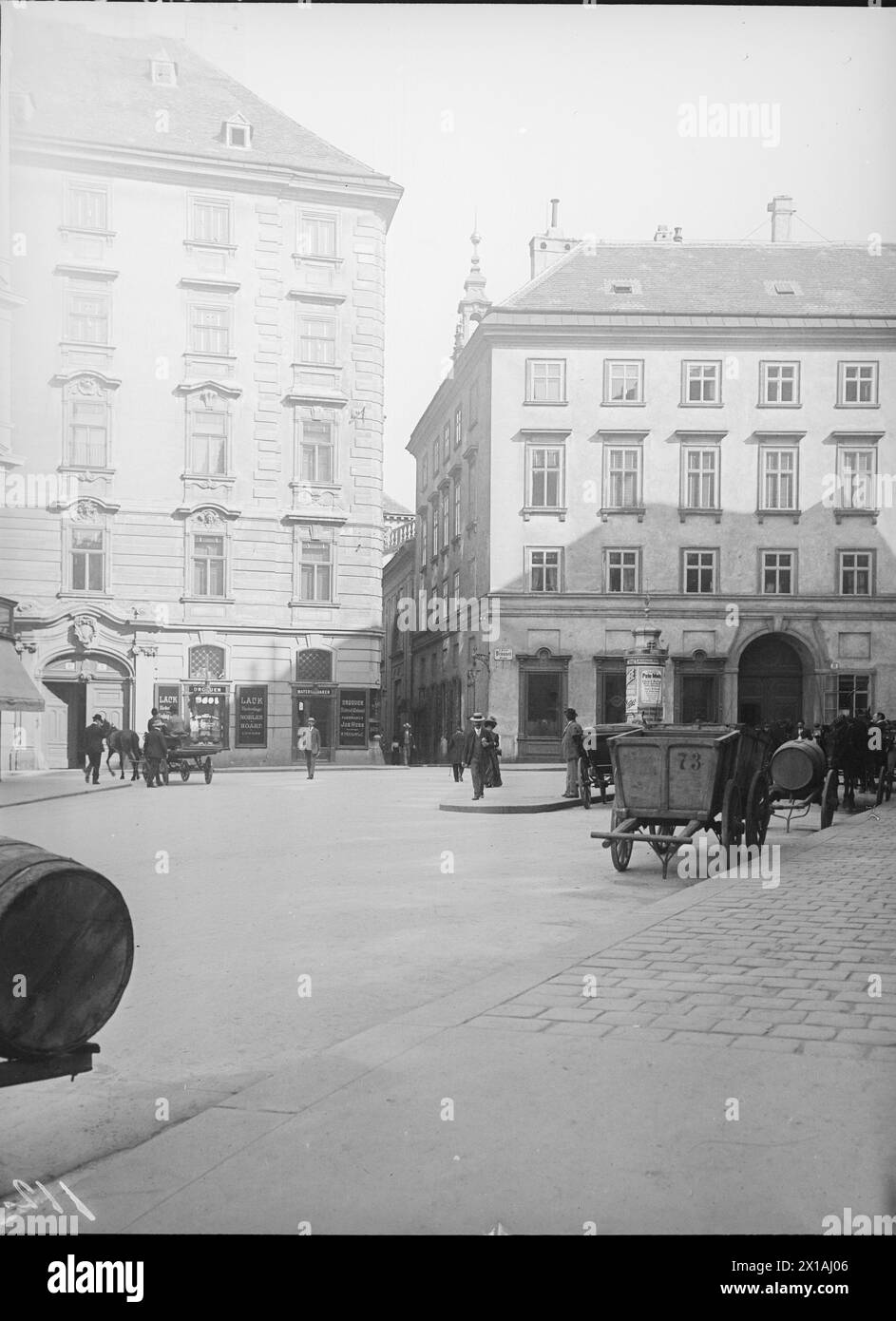 Vienna 1, Stallburggasse (Stallburg Alley), vista dalla Michaelerhaus (Michaeler House) verso la Braeunerstrasse (Braeuner Street) 9, 23.07.1910 - 19100723 PD0005 - Rechteinfo: Rights Managed (RM) Foto Stock