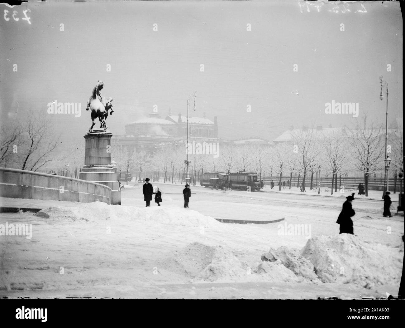 Vienna 1, Franzensring (oggi Dr. Karl-Renner-Ring (strada)), vista dal parlamento al Burgtheater immagine invernale, 27.01.1914 - 19140127 PD0008 - Rechteinfo: Diritti gestiti (RM) Foto Stock