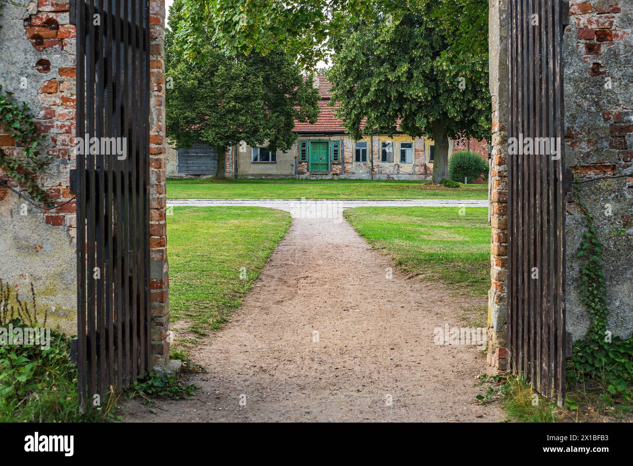 Palazzo Dargun e Abbazia, risalente alla fine del XVII secolo nella sua forma attuale, Meclemburgo-Pomerania Occidentale, Germania. Foto Stock