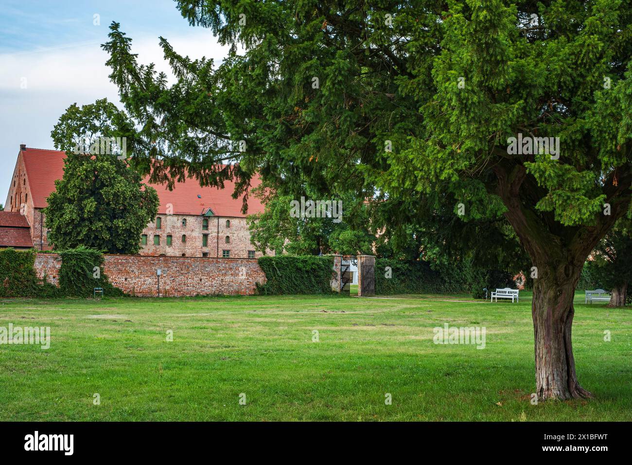 Palazzo Dargun e Abbazia, risalente alla fine del XVII secolo nella sua forma attuale, Meclemburgo-Pomerania Occidentale, Germania. Foto Stock