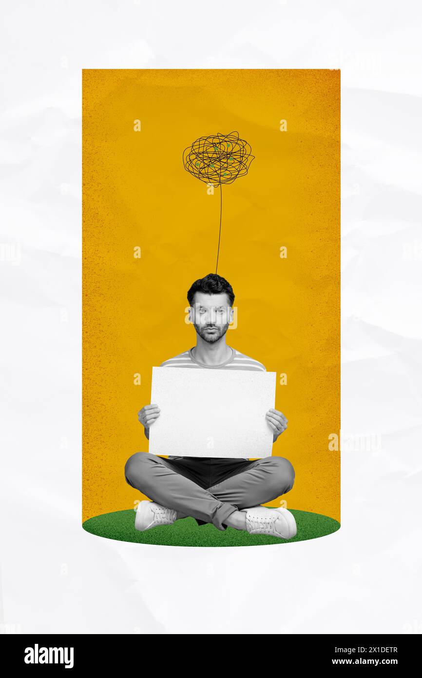 Immagine di tendenza composita collage di foto 3D di giovane uomo seduto loto posa tenere in mano carta bianca vuota per striscioni pensare la salute mentale Foto Stock