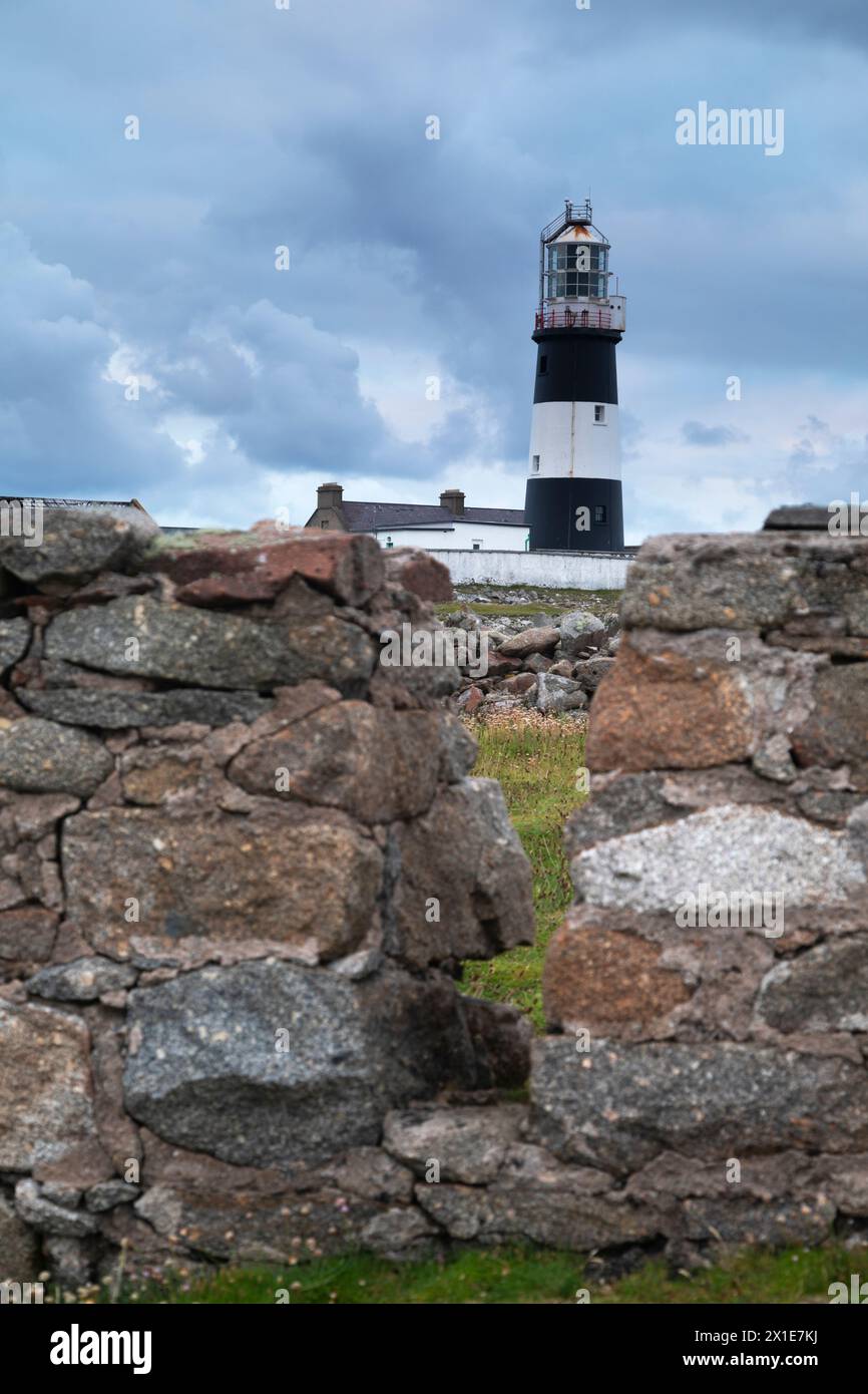 Faro dell'isola Tory sulla Wild Atlantic Way a Donegal, in Irlanda, in Europa Foto Stock