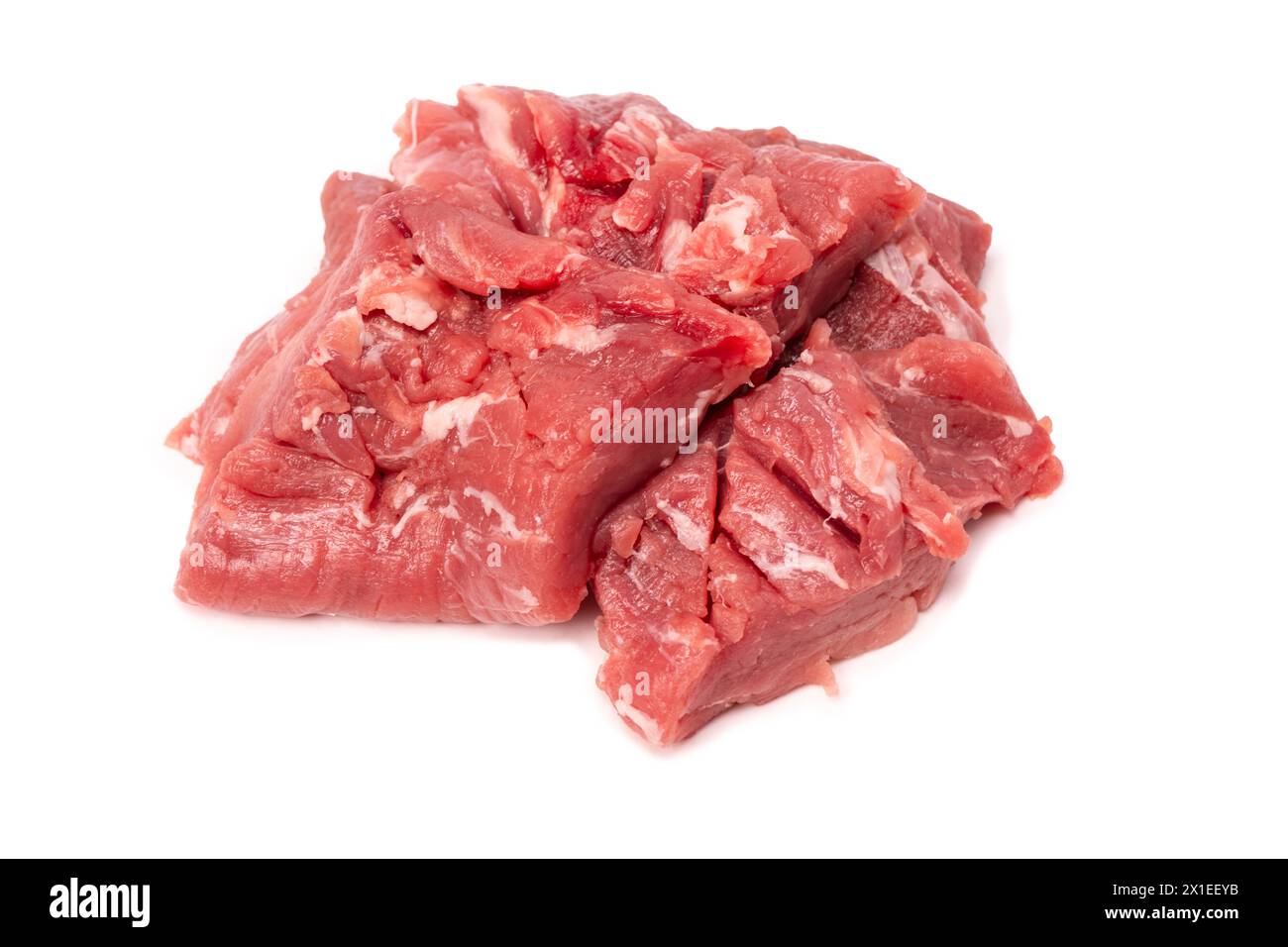 Filetto di maiale crudo isolato su fondo bianco. Carni fresche. Foto Stock