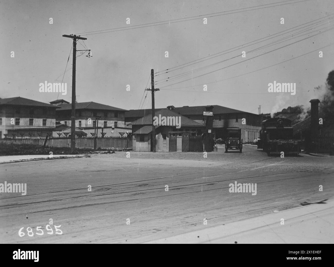 PORTO D'IMBARCO, FORT MASON, CALIFORNIA. Entrando a Fort Mason, California California California 1920 Foto Stock