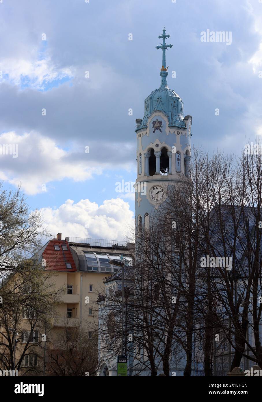 Chiesa blu o Chiesa di San Elisabetta a Bratislava, Slovacchia. Splendida architettura europea. Foto Stock