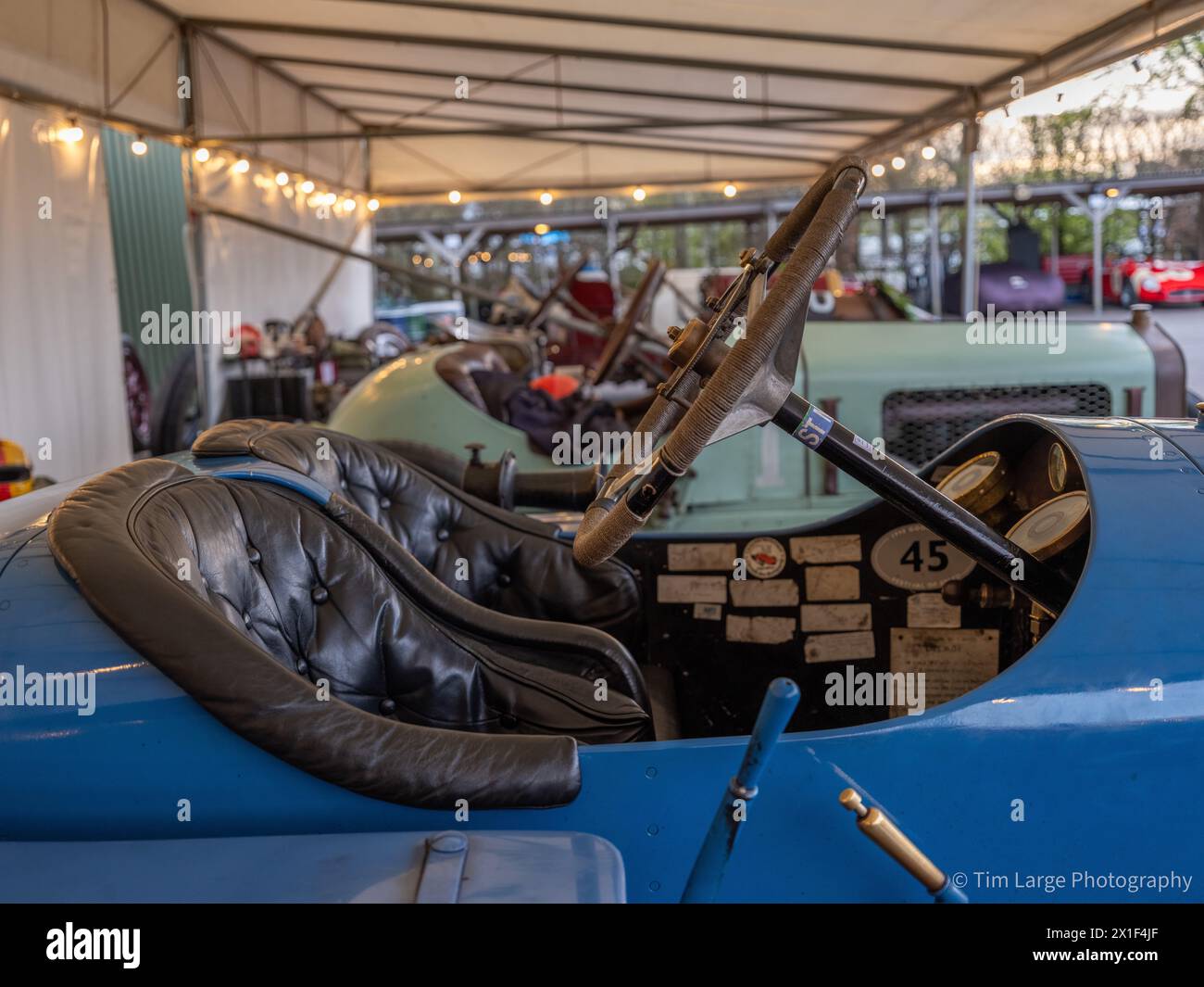 Aprile 2024 - 1951 HW Alfa-Jaguar nel paddock alla 81a riunione dei membri a Goodwood Foto Stock