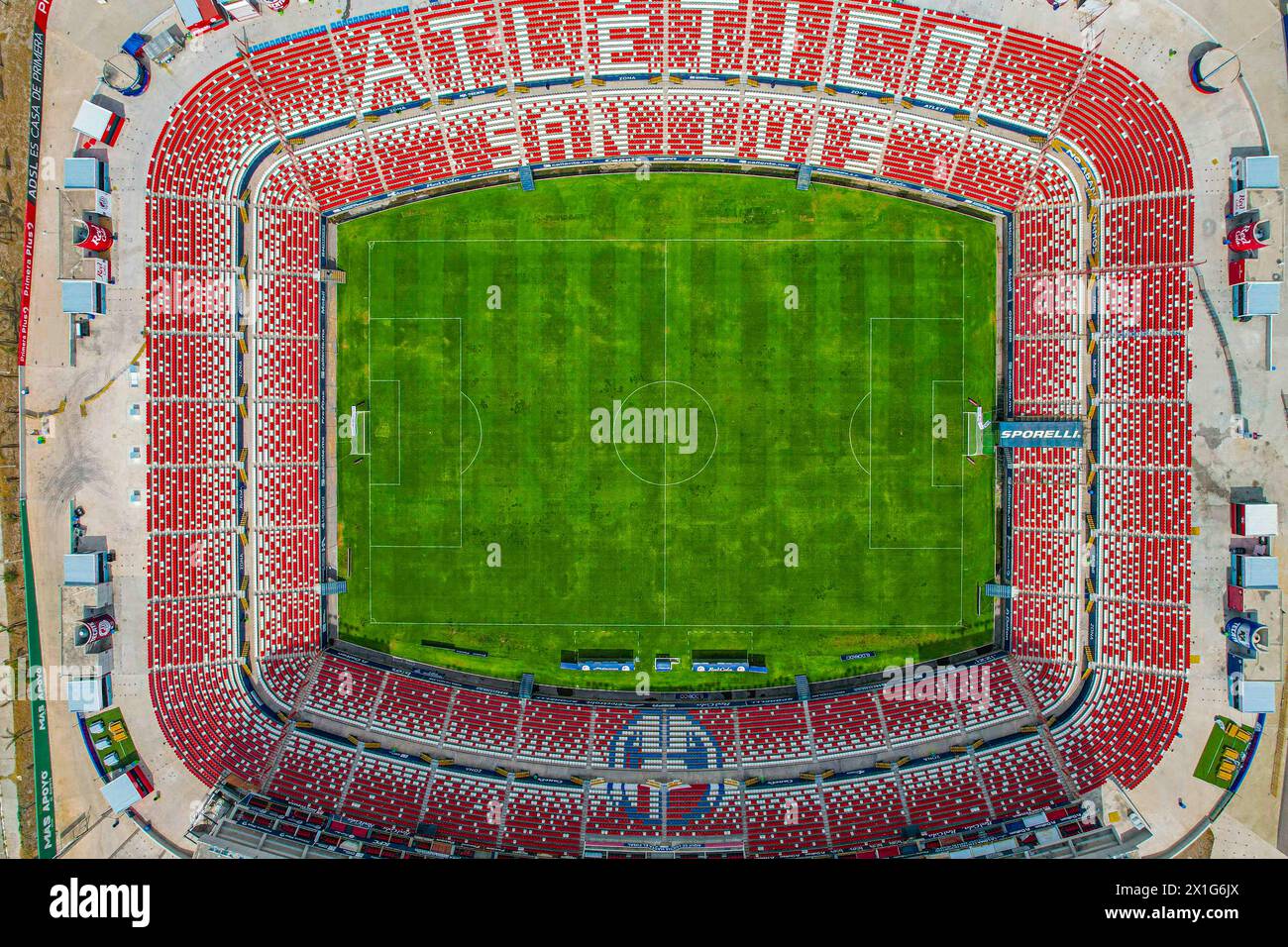 Vista aerea Alfonso Lastras Ramírez Stadium, sede della squadra di calcio professionistico messicana dell'Atletico San Luis Potosí, Messico, che gioca nella Primera División messicana, Liga MX, Liga de Expansión MX a San Luis Potosí, Messico. (Foto di Luis Gutierrez/ Norte Photo) Vista aerea Estadio Alfonso Lastras Ramírez casa de Atletico San Luis equipo de Fútbol profesional mexicano en San Luis Potosí, Mexico que juega en la Primera División de México, Liga MX, Liga de Expansión MX en San Luis Potosí Mexico. (Foto di Luis Gutierrez/Norte Photo) Foto Stock