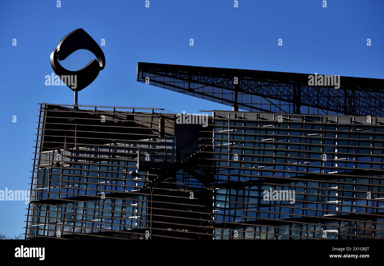 Immagini dell'edificio della banca Hypo Alpe-Adria a Klagenfurt, Carinzia, Austria, 2014/02/15. - 20140215 PD9869 - Rechteinfo: Diritti gestiti (RM) Foto Stock