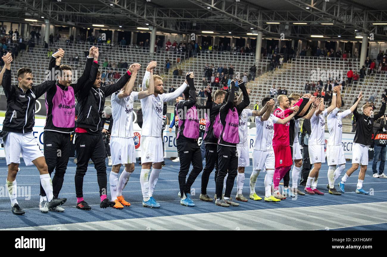 I compagni di squadra DEL LASK festeggiano durante la partita di calcio del gruppo D della UEFA Europa League tra LASK Linz e Rosenborg BK a Pasching, Austria, il 19 settembre 2019. - 20190919 PD9032 - Rechteinfo: Diritti gestiti (RM) Foto Stock