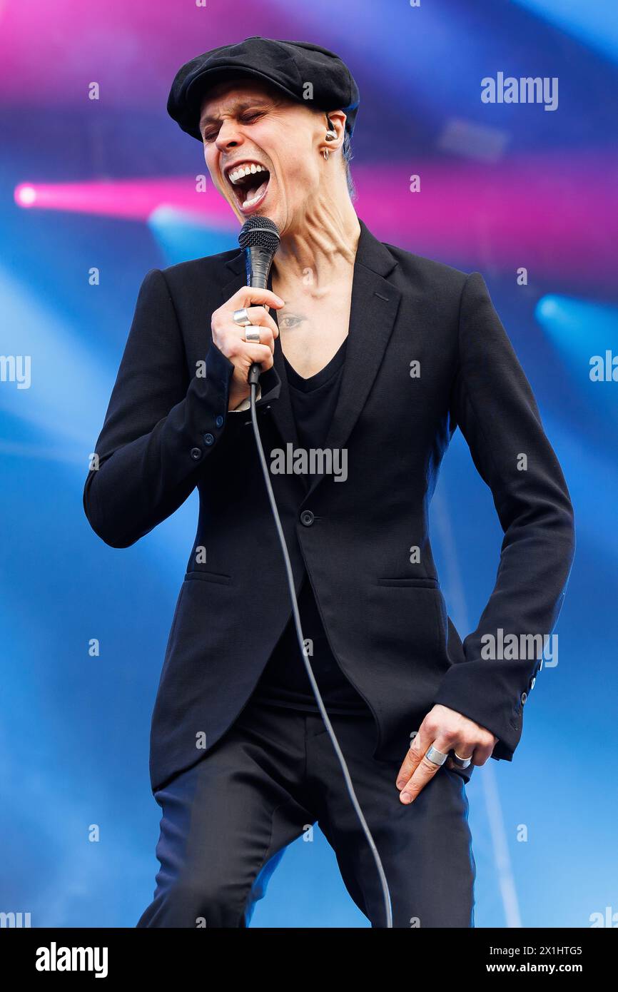 Nova Rock 2023 - il festival si svolge dal 7 al 10 giugno 2023. IMMAGINE: Nella foto il 10 giugno 2023. Singer Ville Valo - 20230610 PD6673 - Rechteinfo: Diritti gestiti (RM) Foto Stock