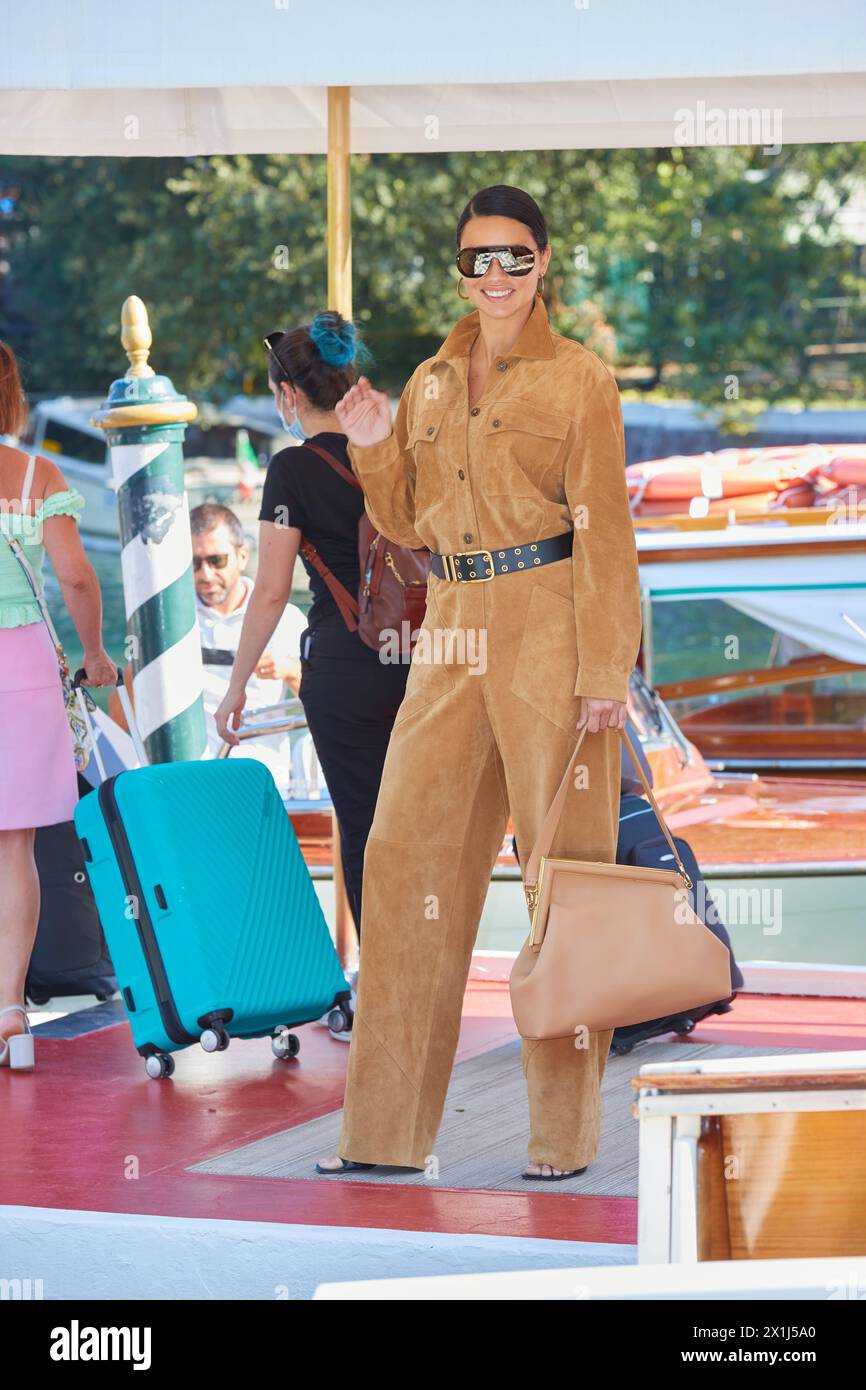 Copyright: Starpix/Alexander TUMA, 02.09.2021 Venezia, Italia, Adriana Lima, presentando al Lido durante la 78° Mostra Internazionale d'Arte cinematografica di Venezia 2021 - 20210902 PD2241 - Rechteinfo: Diritti gestiti (RM) Foto Stock