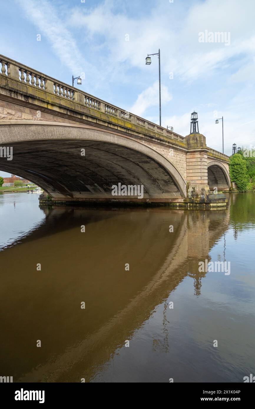 Il ponte Kingsway sul fiume Mersey, Warrington Foto Stock