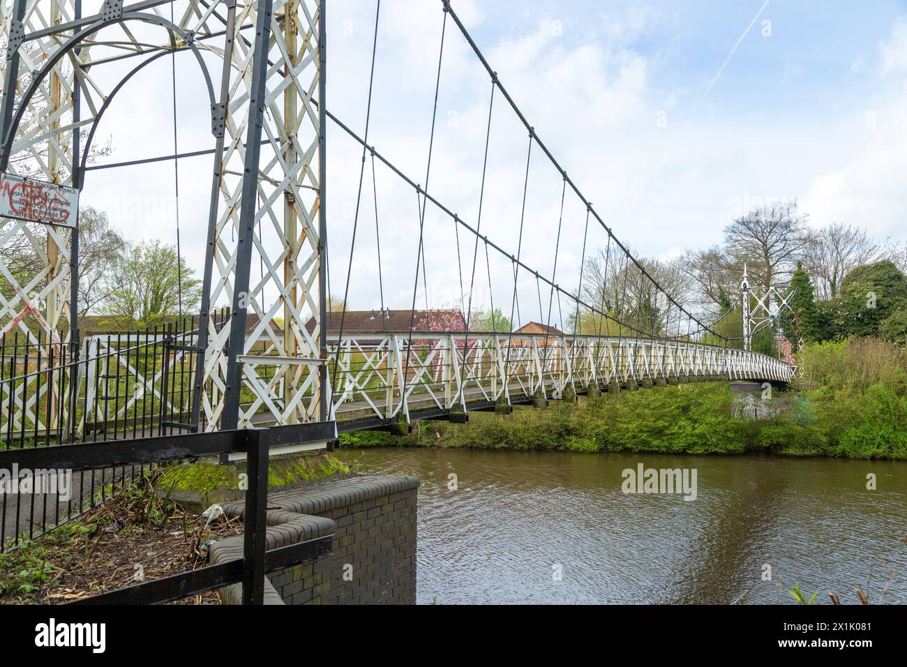 Howley ponte sospeso una passerella sul fiume Mersey a Warrington Foto Stock