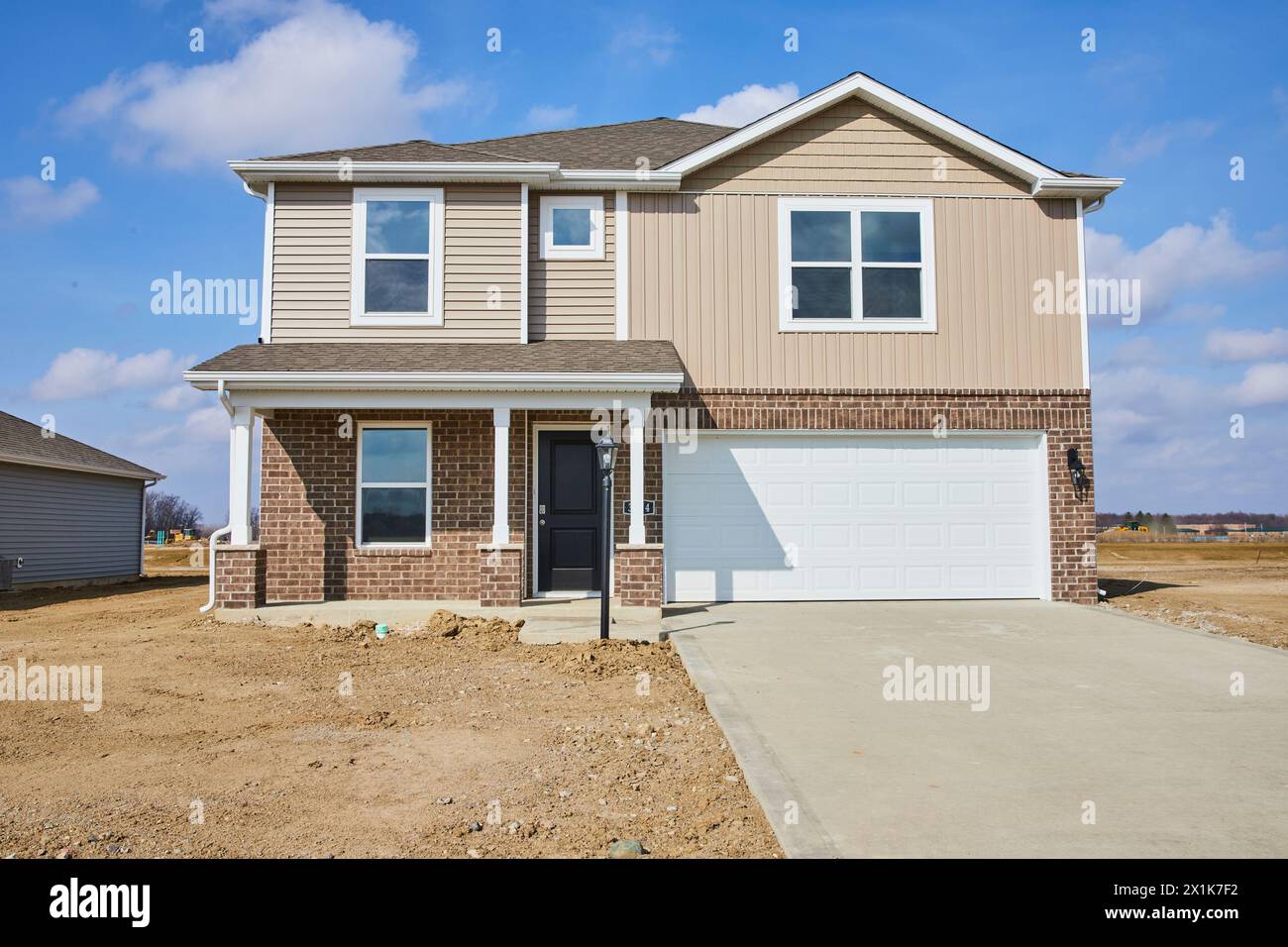Nuova casa suburbana con annesso garage, Fort Wayne Foto Stock
