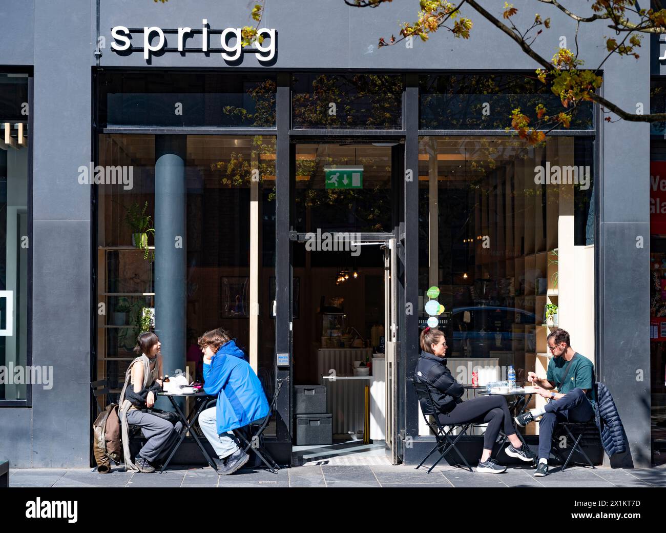 Vista esterna del Sprigg Cafe, Sauchiehall Street, Glasgow, Scozia, Regno Unito Foto Stock