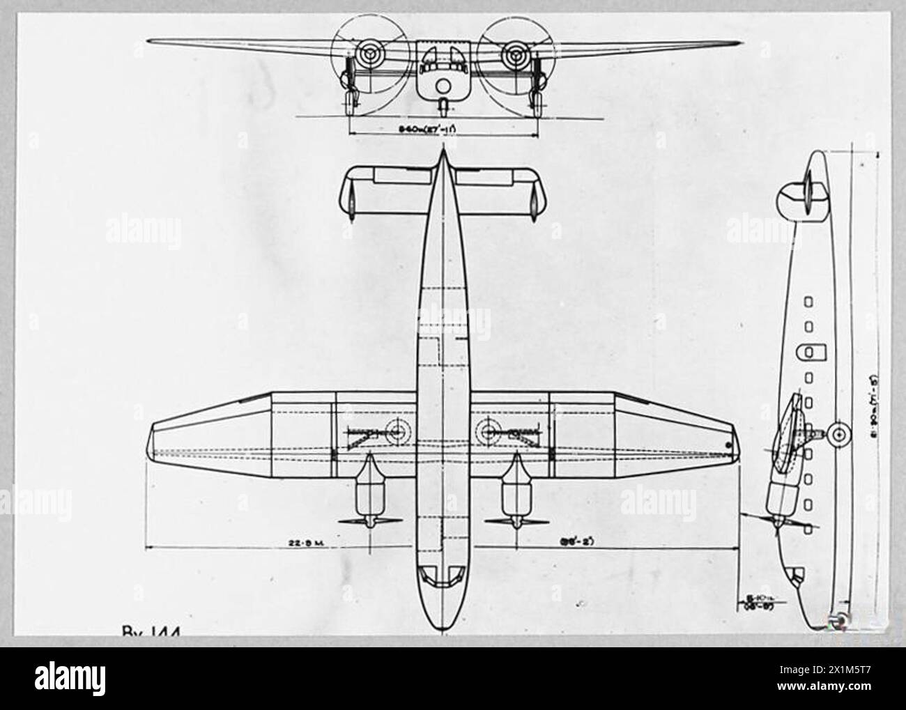 Disegno tecnico a tre viste dell'aeromobile da trasporto tedesco BV.144 che mostra la disposizione generale e il montaggio delle ali che consente un'incidenza variabile in volo. Foto Stock