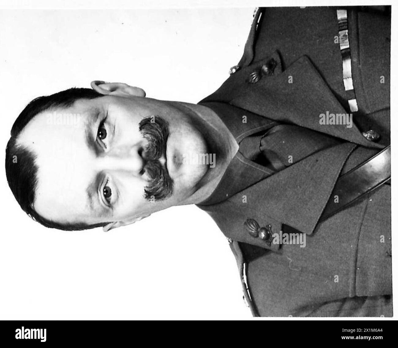 Ritratto del tenente colonnello C.S.M. Heape, M.C., che mostra la sua uniforme dell'esercito britannico e le insegne di rango. Foto Stock