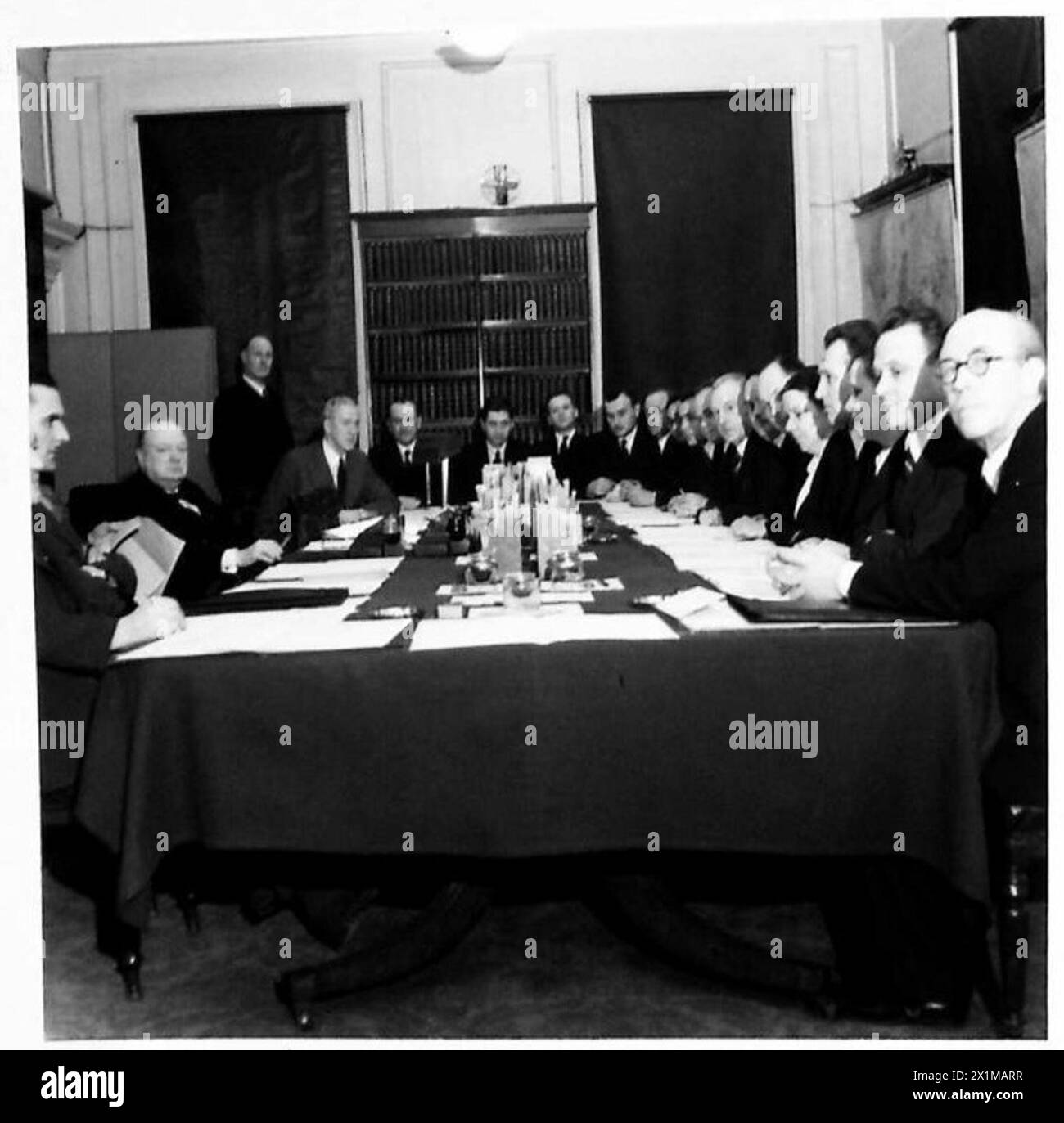 Il signor Churchill incontra una delegazione di rappresentanti sindacali russi, l'esercito britannico. Foto Stock