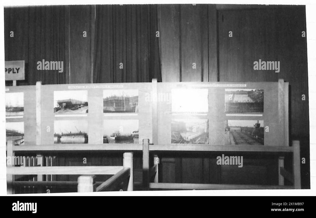 Le fotografie documentano la Mulberry Exhibition presso l'Institute of Civil Engineers di Londra, evidenziando i progetti ingegneristici dell'esercito britannico. Foto Stock