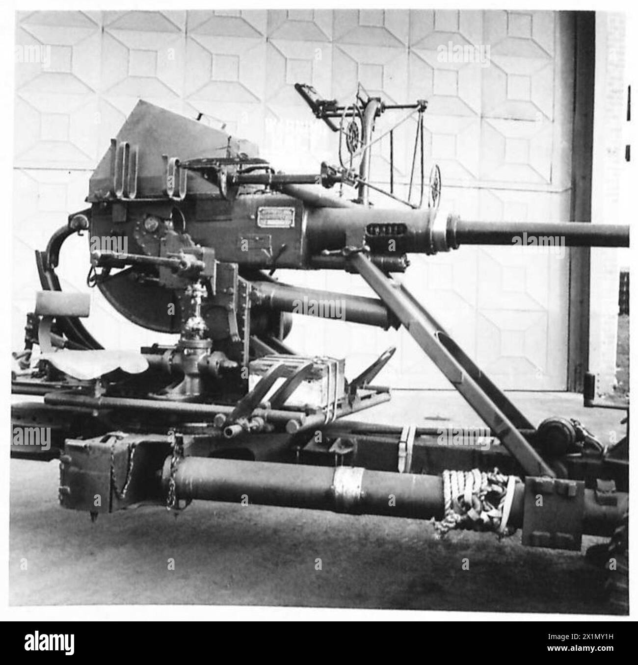Un cannone da 40 mm dell'esercito britannico assegnato per un compito operativo speciale da W.S.7c.. Foto Stock Un cannone da 40 mm dell'esercito britannico assegnato per un compito operativo speciale da W.S.7c.. Foto Stock