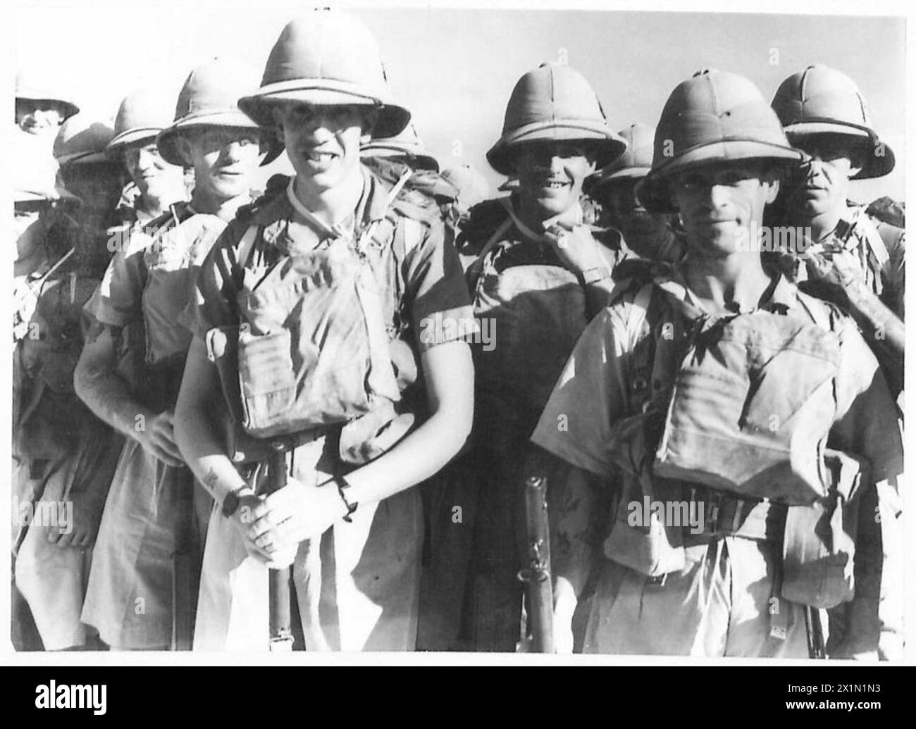 FANTERIA IN EGITTO - Un primo piano di alcune delle truppe dopo un addestramento mattutino, l'esercito britannico Foto Stock