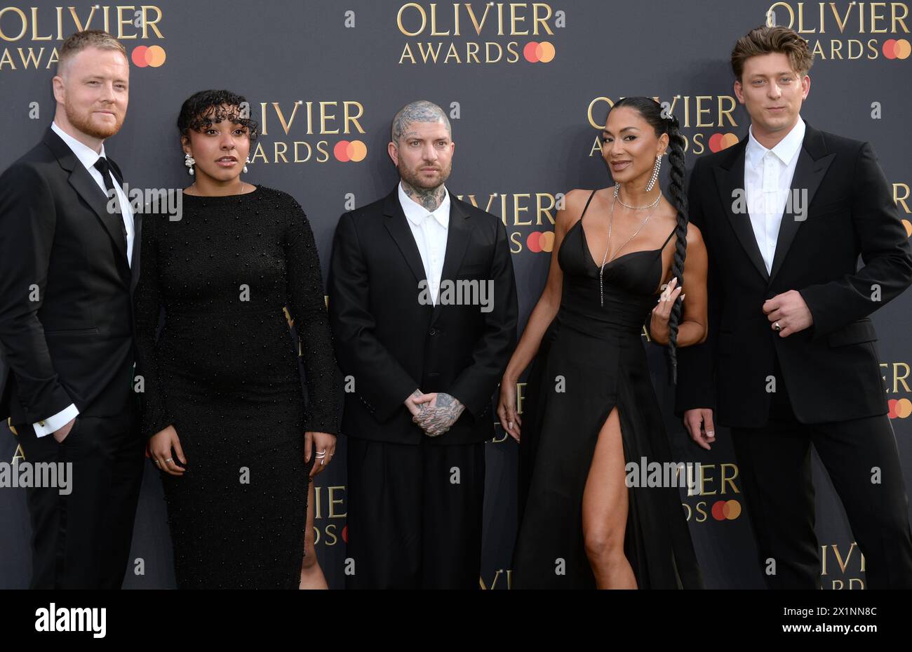 La foto deve essere accreditata ©Alpha Press 078237 14/04/2024 David Thaxton, Grace Hodgett Young, Jamie Lloyd, Nicole Scherzinger e Tom Francis agli Olivier Awards 2024 di Londra. Foto Stock