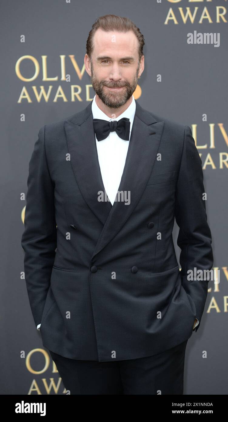 La foto deve essere accreditata ©Alpha Press 078237 14/04/2024 Joseph Fiennes agli Olivier Awards 2024 di Londra. Foto Stock