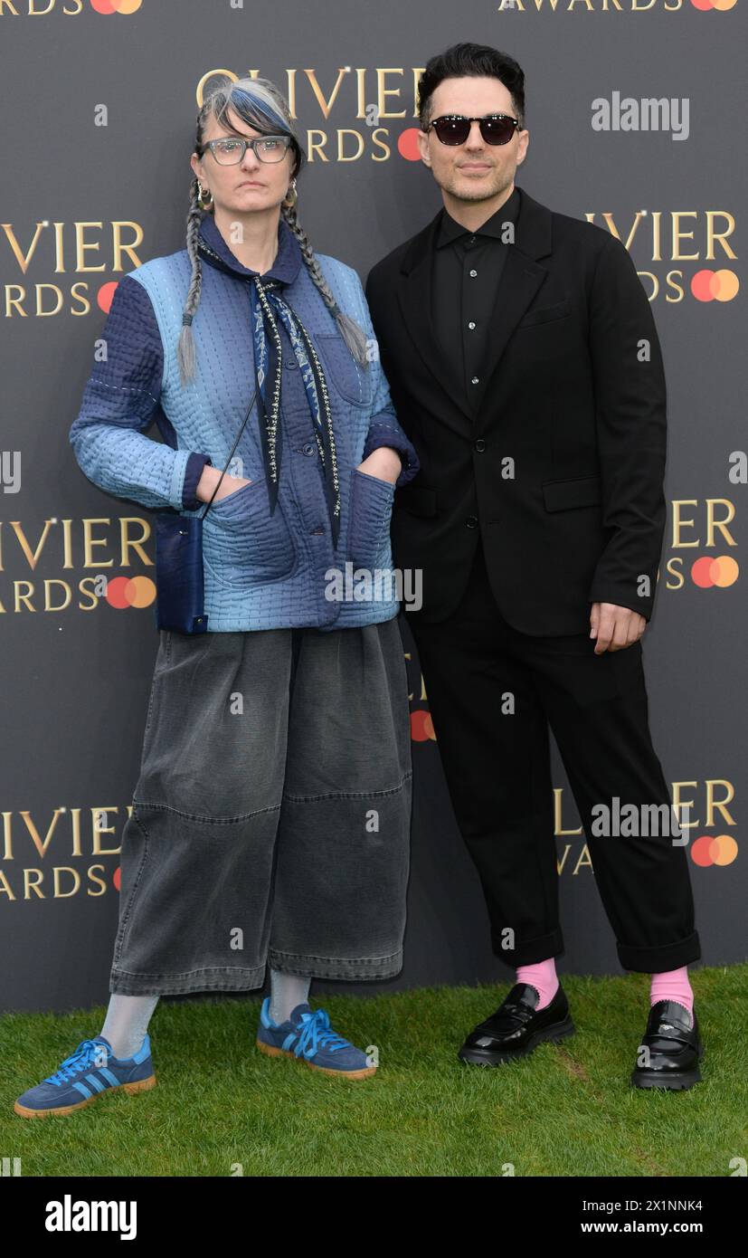 La foto deve essere accreditata ©Alpha Press 078237 14/04/2024 Soutra Gilmour e Fabian Aloise agli Olivier Awards 2024 di Londra. Foto Stock