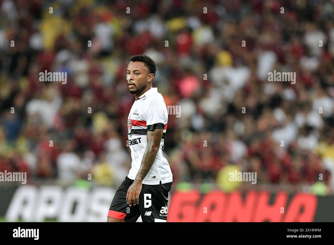 Rio De Janeiro, Brasile. 18 aprile 2024. RJ - RIO DE JANEIRO - 04/17/2024 - BRASILIANO A 2024, FLAMENGO (foto di Thiago Ribeiro/AGIF/Sipa USA) credito: SIPA USA/Alamy Live News Foto Stock