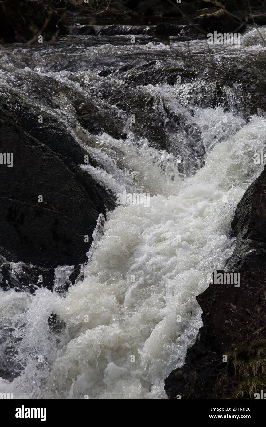Rhaeadr DDU e Coed Ganllwyd Walk River Gamlan Foto Stock