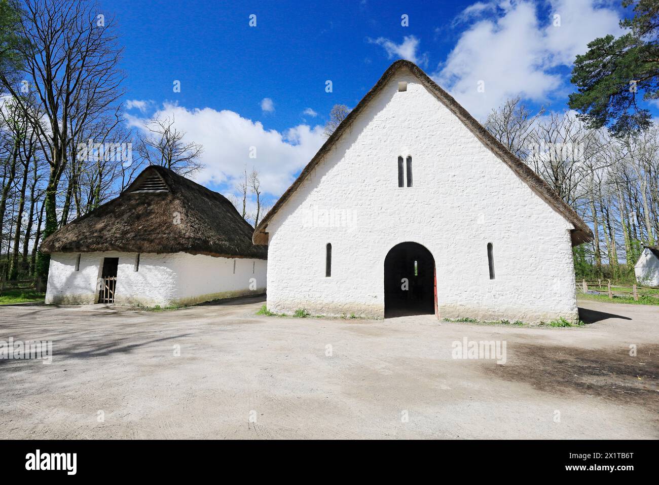 Llys Llywelyn, corte dei principi medievali del XIII secolo, St Fagans National Museum of History/Amgueddfa Werin Cymru, Cardiff, Galles del Sud, Regno Unito. Foto Stock