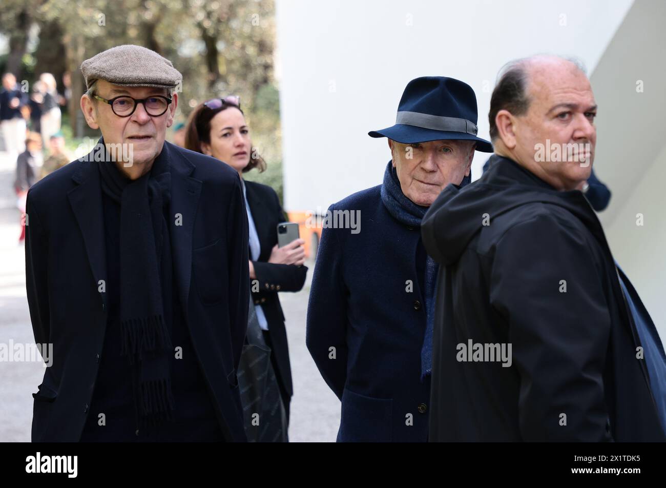 Venezia, Italia. 17 aprile 2024. La 60° Mostra Internazionale d'Arte intitolata "stranieri ovunque", curata da Adriano Pedrosa, sarà aperta al pubblico da sabato 20 aprile a domenica 24 novembre nella foto: Francesco Pinault Credit: Independent Photo Agency/Alamy Live News Foto Stock