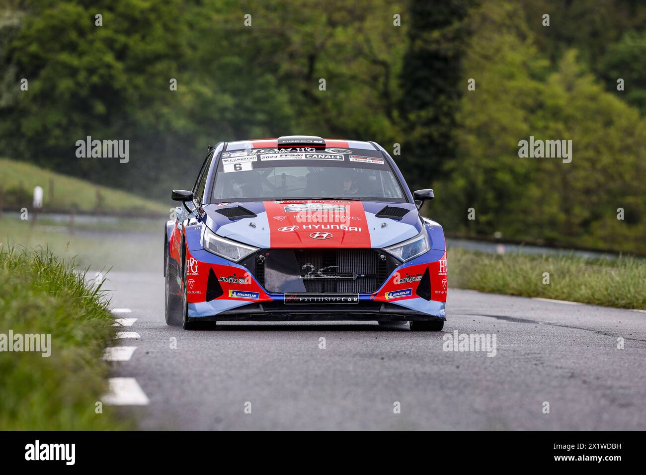 06 CAMILLI Eric, DE LA HAYE Thibault, Huyndai I20N, azione durante il Rallye Rhone Charbonnieres 2024, 2° round del Championnat de France des Rallyes 2024, dal 18 al 20 aprile a Charbonnieres-les-Bains, Francia Foto Stock