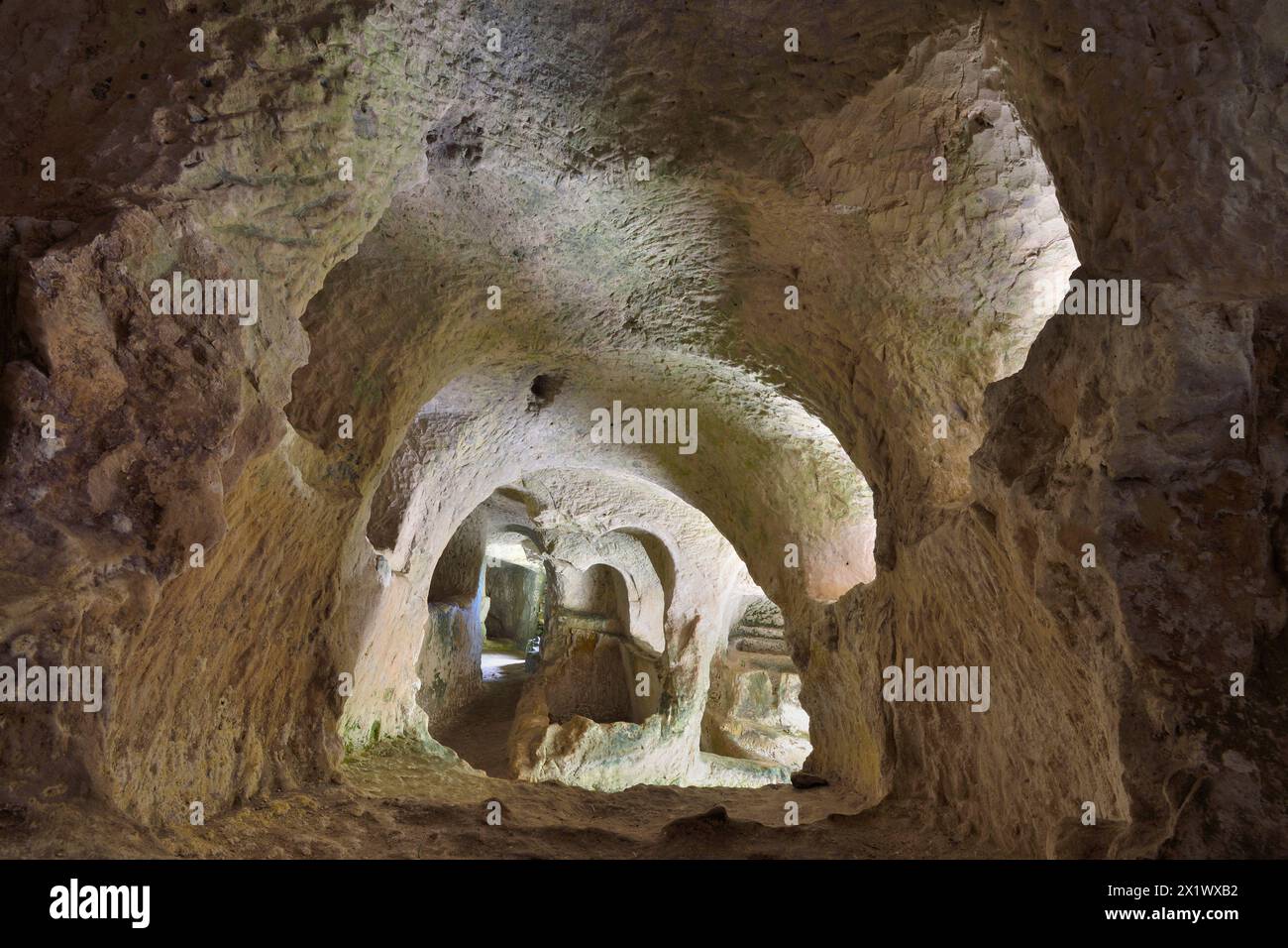 Latomia intagliata. Area archeologica di ​​akrai. Palazzolo Acreide. Sicilia Foto Stock
