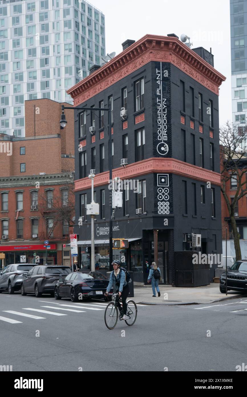 Il famoso stabilimento Doughnut in Flatbush Avenue nel quartiere di Prospect Heights a Brooklyn, New York. Foto Stock