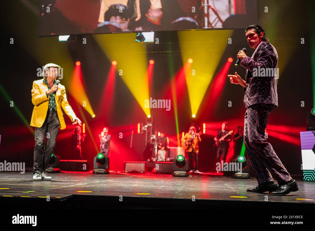 Tacho & Los Manolos si esibiscono dal vivo ai MIN Independent Music Awards 2024, Saragozza, Spagna Foto Stock