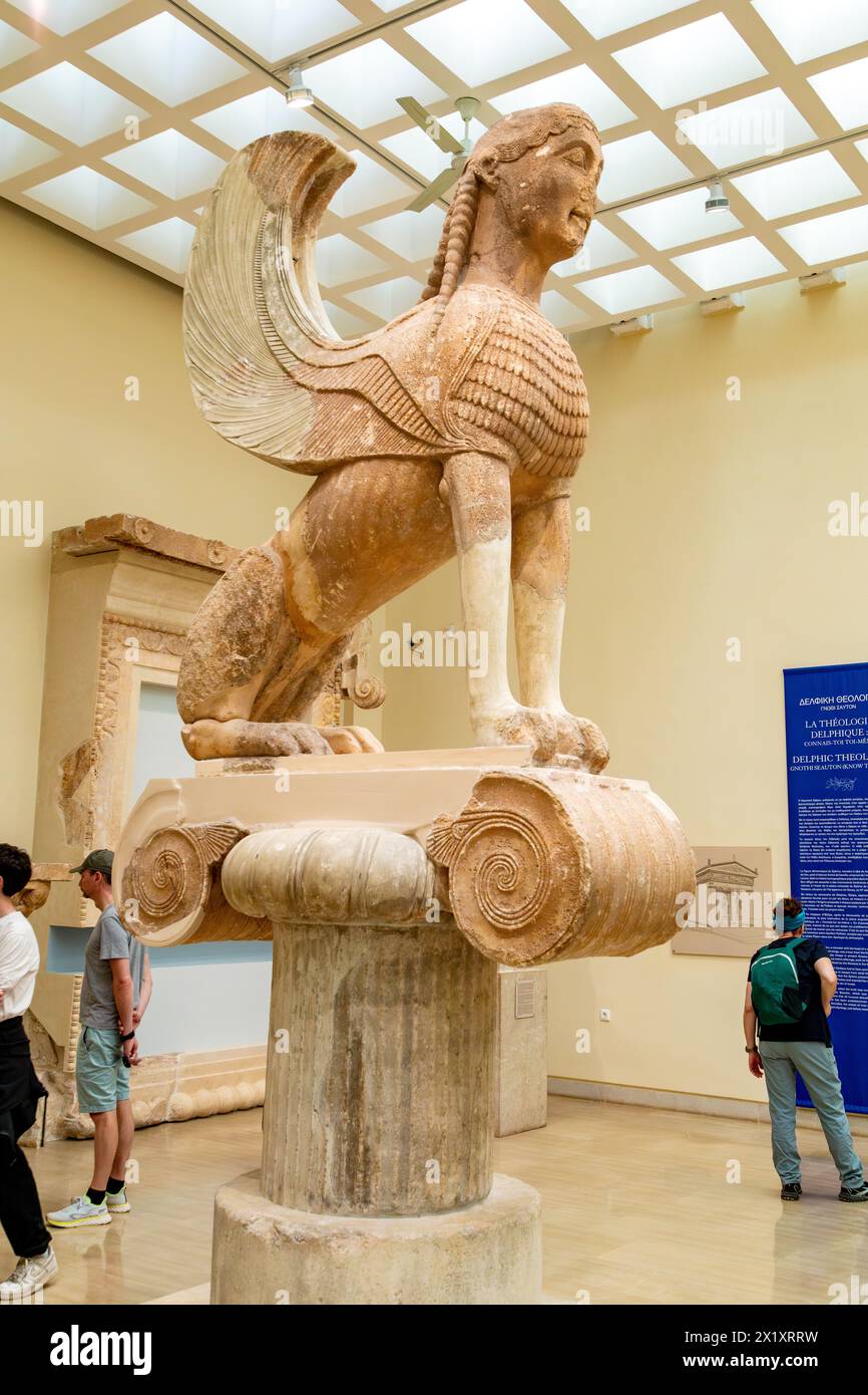 La Sfinge di Naxos, il Museo Archeologico di Delfi, Delfi, Grecia. Foto Stock